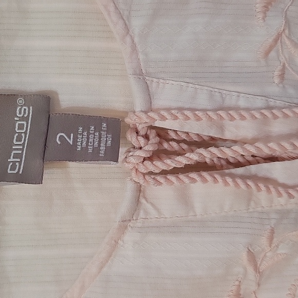 Chico's Light Pink Floral Blouse Size 2 - Picture 3 of 5